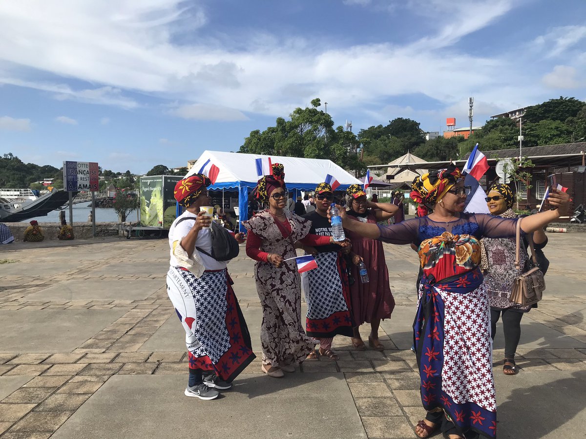 Bee_Mondroha's tweet photo. Place de la République.
29.04.2023

#Mayotte https://t.co/ZboJdqCrgb