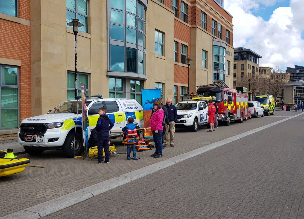 EVENT ALERT! 📢 @Tyne_Wear_FRS will be holding a Multi-Agency Water Safety Event tomorrow, Sunday 30 April, on the Newcastle Quayside beside the Millennium Bridge. ⏰️ 11am - 3pm There will be a range of activities. We'd love to see you there! #BeWaterAware #DrowningPrevention