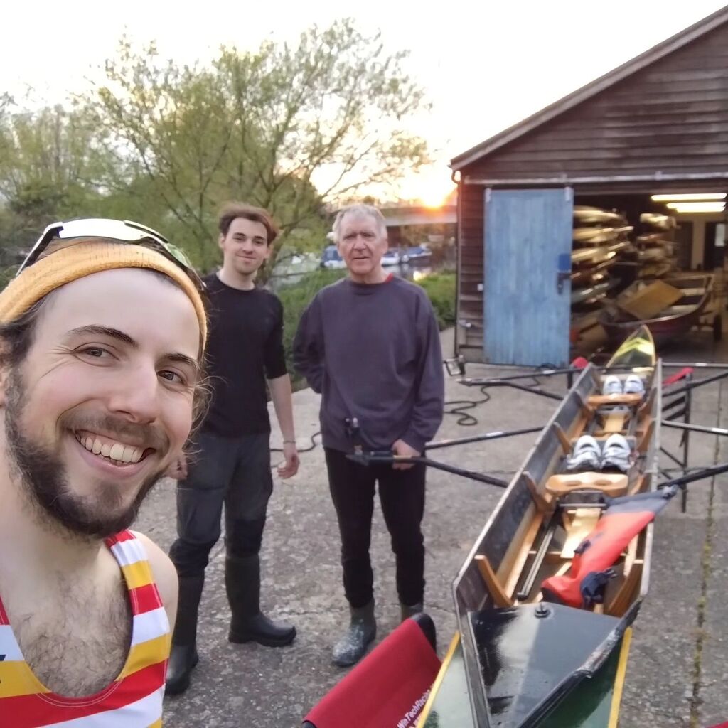 Spitfirerowers's tweet photo. Lovely row last night with Mr Grove, dusting the cobwebs off Gilbert. @chiltonchap was also there playing with some power tools! 😅 https://t.co/ByVMZXQtFv https://t.co/5K94lfvOwU