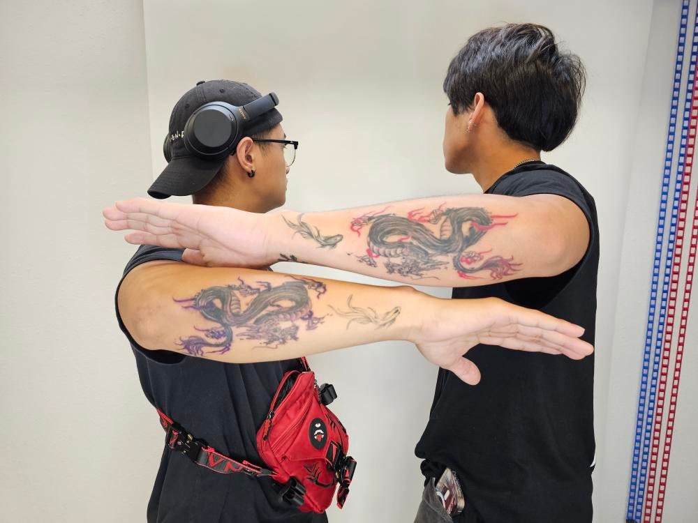 SeanPatrickAbe1's tweet photo. dragon tats with the brotha https://t.co/iGyrMTOK7V