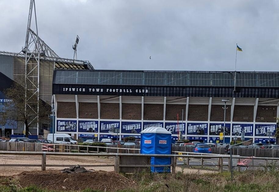 We're backing the blues this afternoon! 💙  Come on Ipswich, you can do it! #coyb #ITFC #Ipswich #supportlocal #portabletoilets