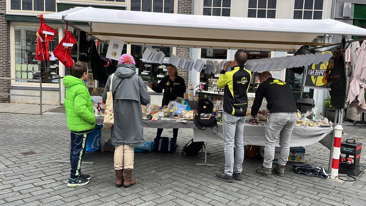Vandaag staan we op de markt in Zutphen met lootjes en leuke prijzen. Kom je ook even langs?