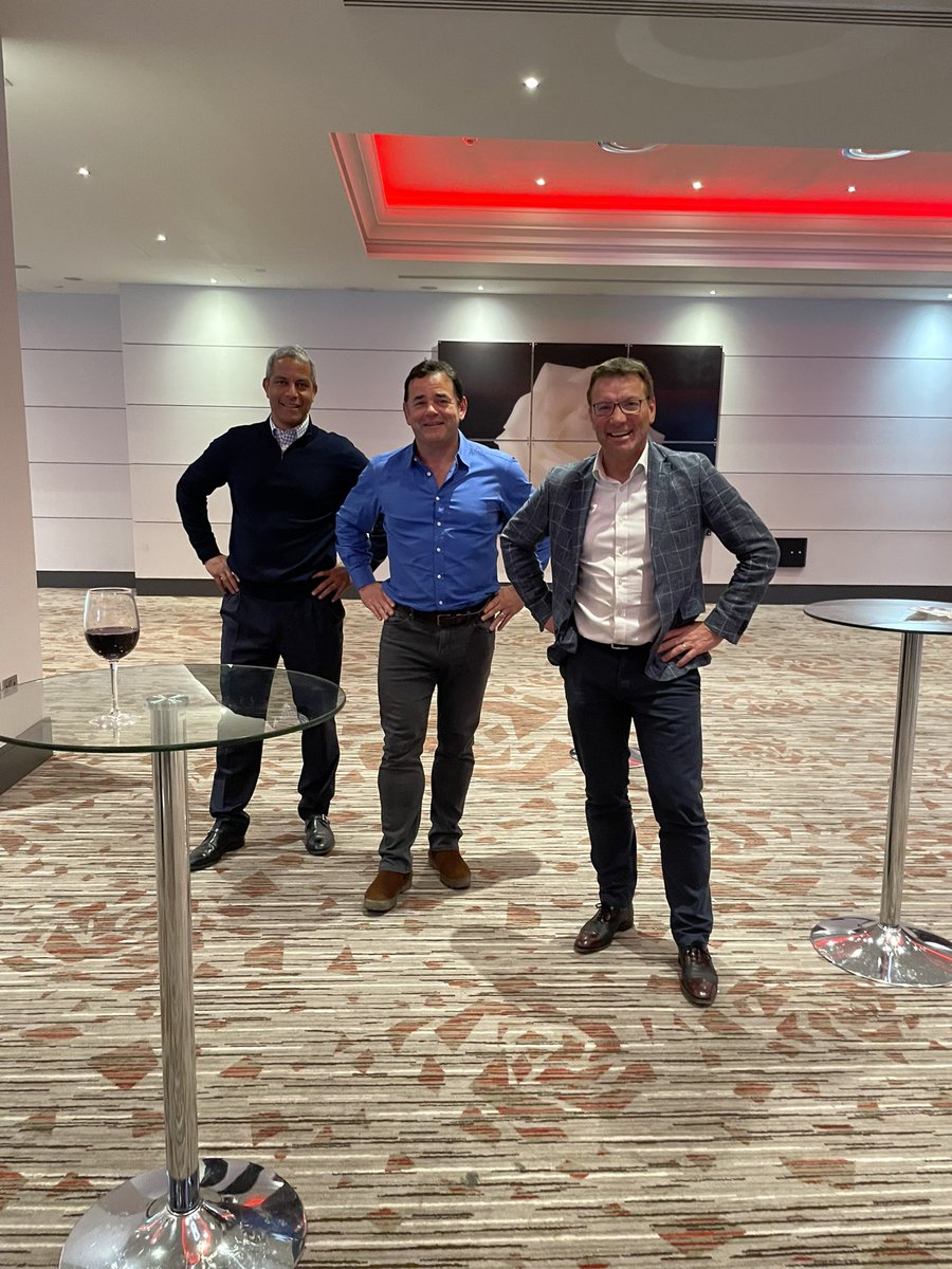 willcarling's tweet photo. Fundraising lunch for the Judge. 91/92 Grand Slam boys - so the old midfield took up their usual pose !! 🙄🤣🌹❤️ https://t.co/NRDCh0qLcZ