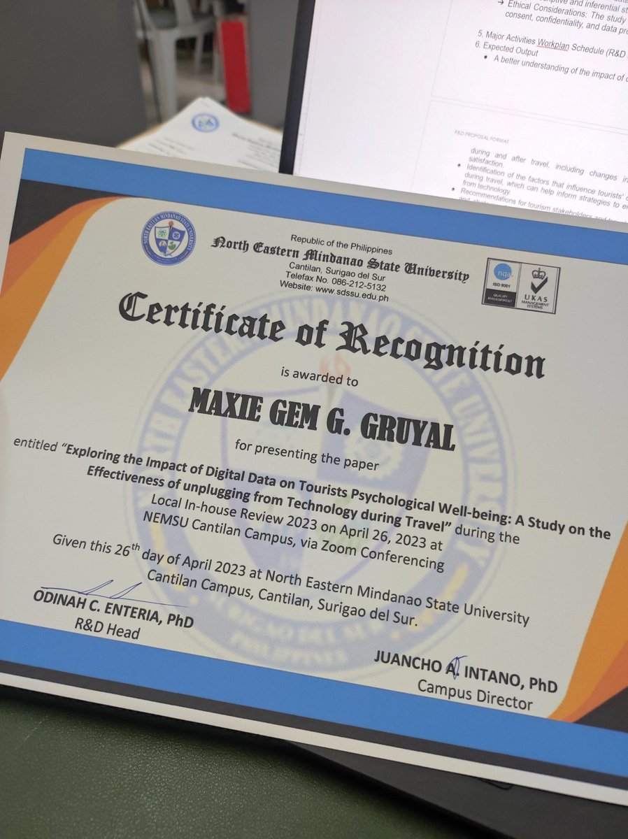 awwMax's tweet photo. To more papers!! 🙏 https://t.co/ZoOL7mxARD