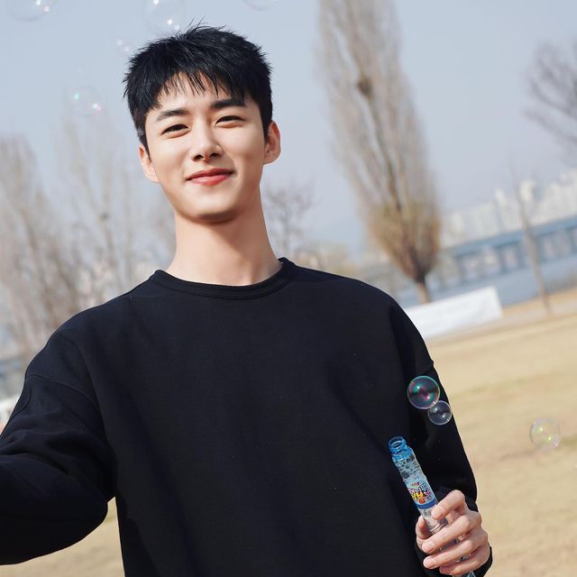 seojihoon__'s tweet photo. @jihux update https://t.co/a6m0Tdm4UN