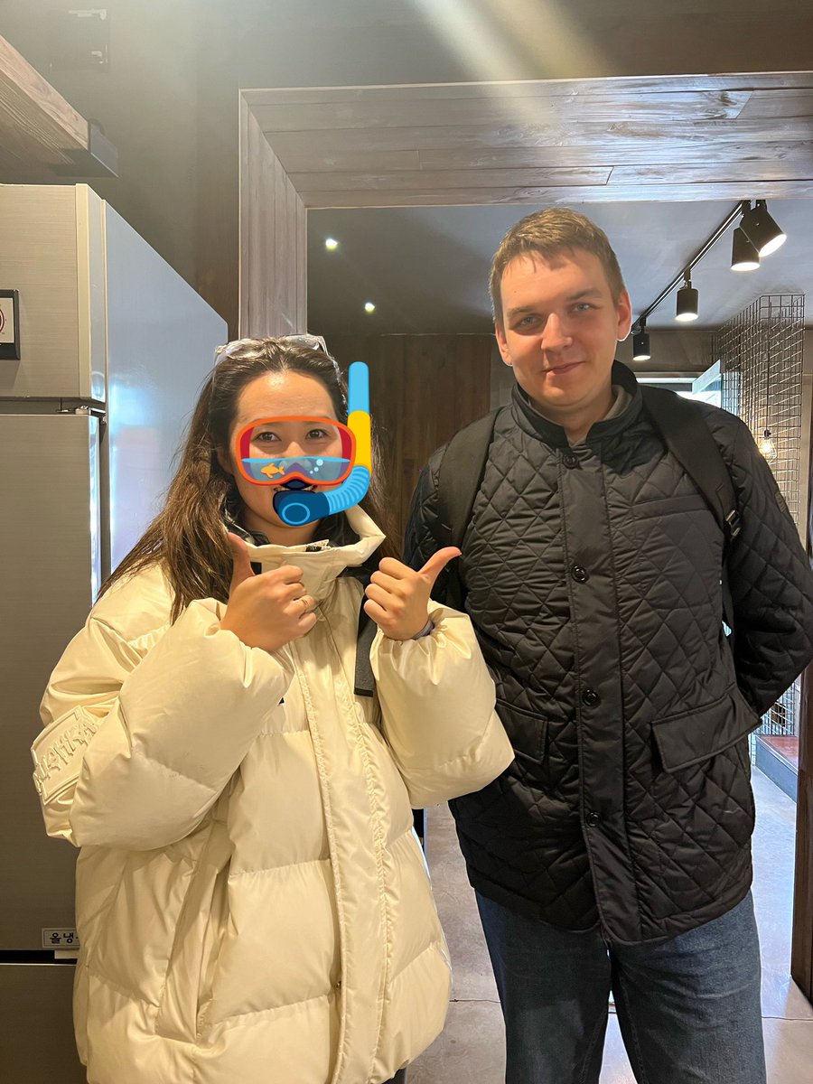 Google map дээр автобус маршрут оруулсан Александр Бакаловд талархаснаа илэрхийлээд хорхой ааруул өглөө. Гадаад хүн байтугай би хүртэл Монголын апп учрыг нь олж автобусанд сууж чаддаггүй байлаашт! Одоо бас хаягжилт сайжруулах санаа байгаа гэцэн явжийлээ.