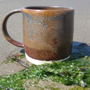 rozdowen's tweet photo. I'm doing a stock take &amp; like the #bowls there's only 1 of each of these mugs left now. They're a perfect size for your favourite brew &amp; for warming your hands around. Wheel thrown ceramics #MadeInWales
#WelshCraftHour #MHHSBD #shopindie https://t.co/TUOkn3rS1l https://t.co/OGj0hSGuw5