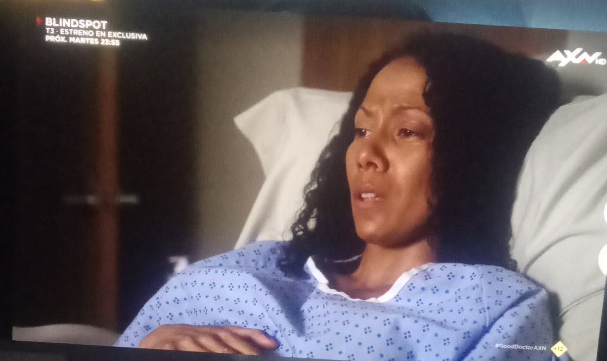 ||• Blue

*Trabajando como asistente médico* *Rolea personajes médicos* *mIRA SHOWS DE MEDICINA A LAS 12:12 AM*