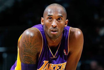 RT @TheHolyman_: 2. Kobe Bryant

Died alongside his daughter Gianna Bryant in an helicopter crash in 2020 https://t.co/8ufUH5xGfY