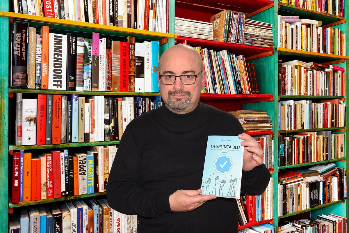 MarcoIlardi's tweet photo. E' on line il mio nuovo libro la spunta blu.
Lo trovi nelle migliori librerie on line:

Info: https://t.co/XJ3KvW8H96

https://t.co/OSyupHZhsP

https://t.co/D7sxUhQhym

#laspuntablu #marcoilardi #libro #nuovolibro #libri #Marketing #marketingdigital #digitalmarketingtips 
#brandreputation #imprenditoredigitale
