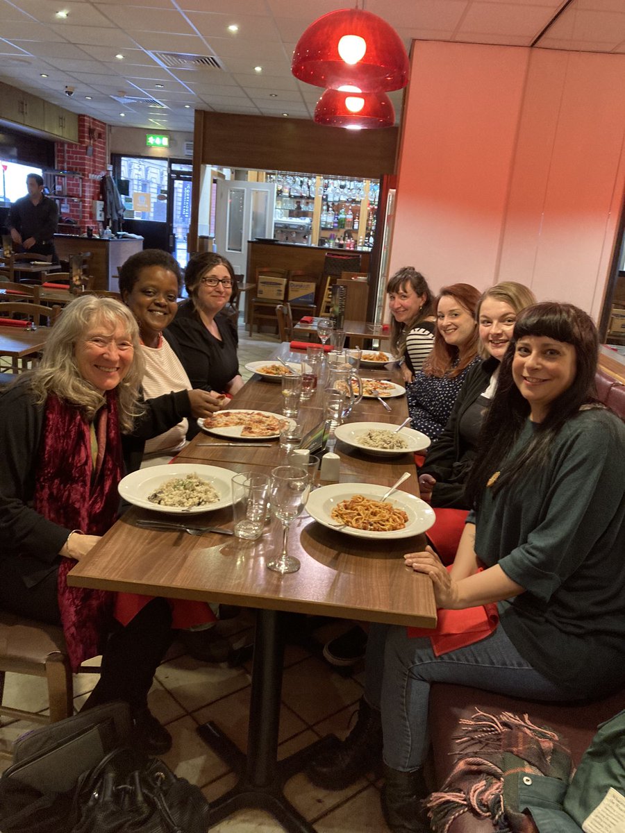 MindsEyeArts's tweet photo. Quick,between training sessions, dinner for the Mind’s Eye trainees!
#audiodescription #access #blind #partiallyblind #visuallyimpaired #octagontheatre https://t.co/KEecApnD9k