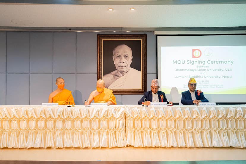 DMCupdates's tweet photo. มหาวิทยาลัยธรรมกายแคลิฟอร์เนีย และมหาวิทยาลัยพระพุทธศาสนาลุมพินี (Lumbini Buddhist University) ได้ทำพิธีลงนามความร่วมมือทางวิชาการ (MOU) เพื่อเป็นการพัฒนาการศึกษาพระพุทธศาสนาในระดับนานาชาติในอนาคตของทั้งสองมหาวิทยาลัย https://t.co/HPBW3y6Bnu https://t.co/jQ83KXXdZn