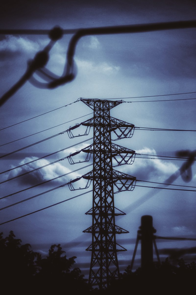 old0822's tweet photo. 幻視
#ファインダー越しの私の世界ᅠ
#キリトリセカイ
#visualhallucination https://t.co/tq6qmwJpbk