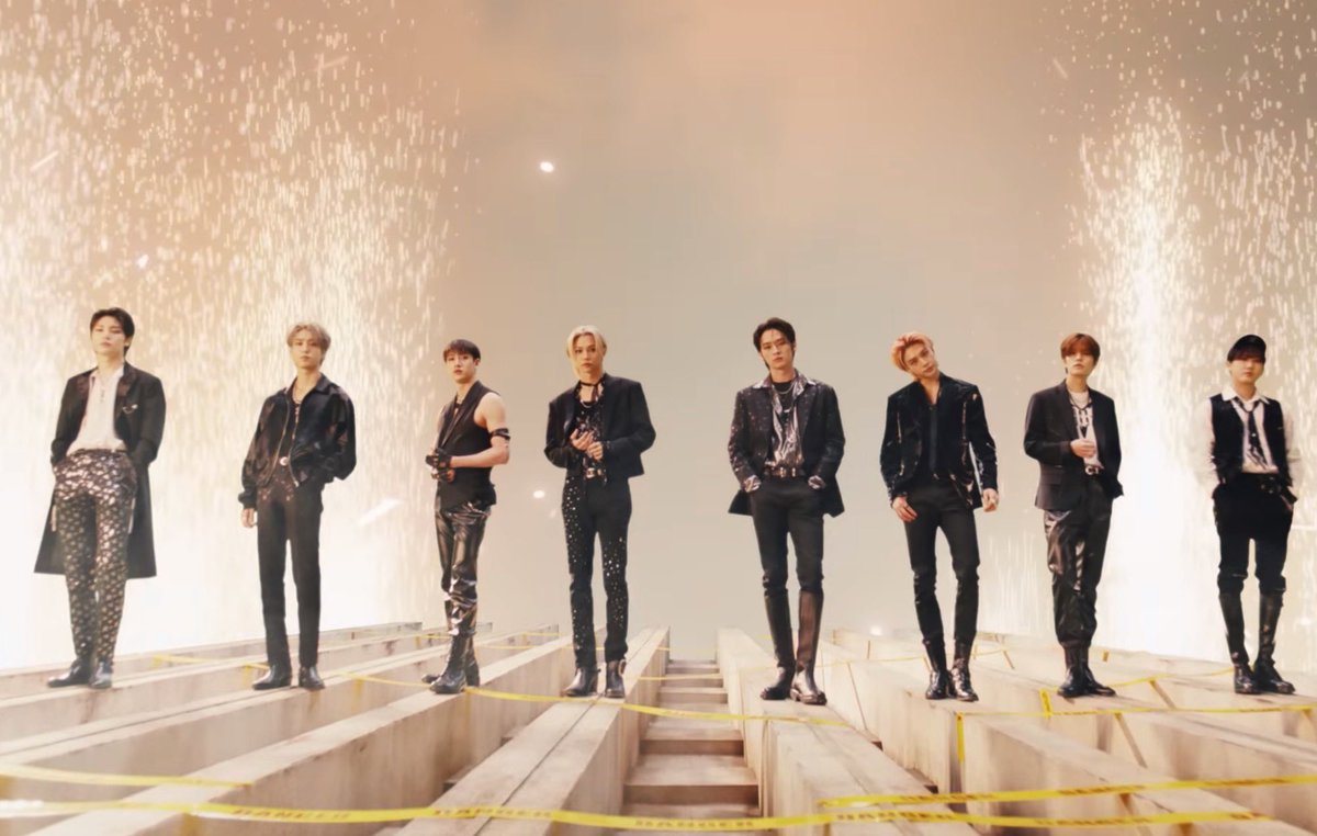 KeithPalau's tweet photo. HEY, FILO STAYS! 
I’m doing a PayPal/Gcash GA to help stays buy albums via group order in honor of #StrayKids #5star comeback season! 

If you’re a stay who will support SKZ this cb but don’t own an album yet, this GA is for you! My friend @2137Mihyo will help, per usual ++ https://t.co/pTZVc73I5m