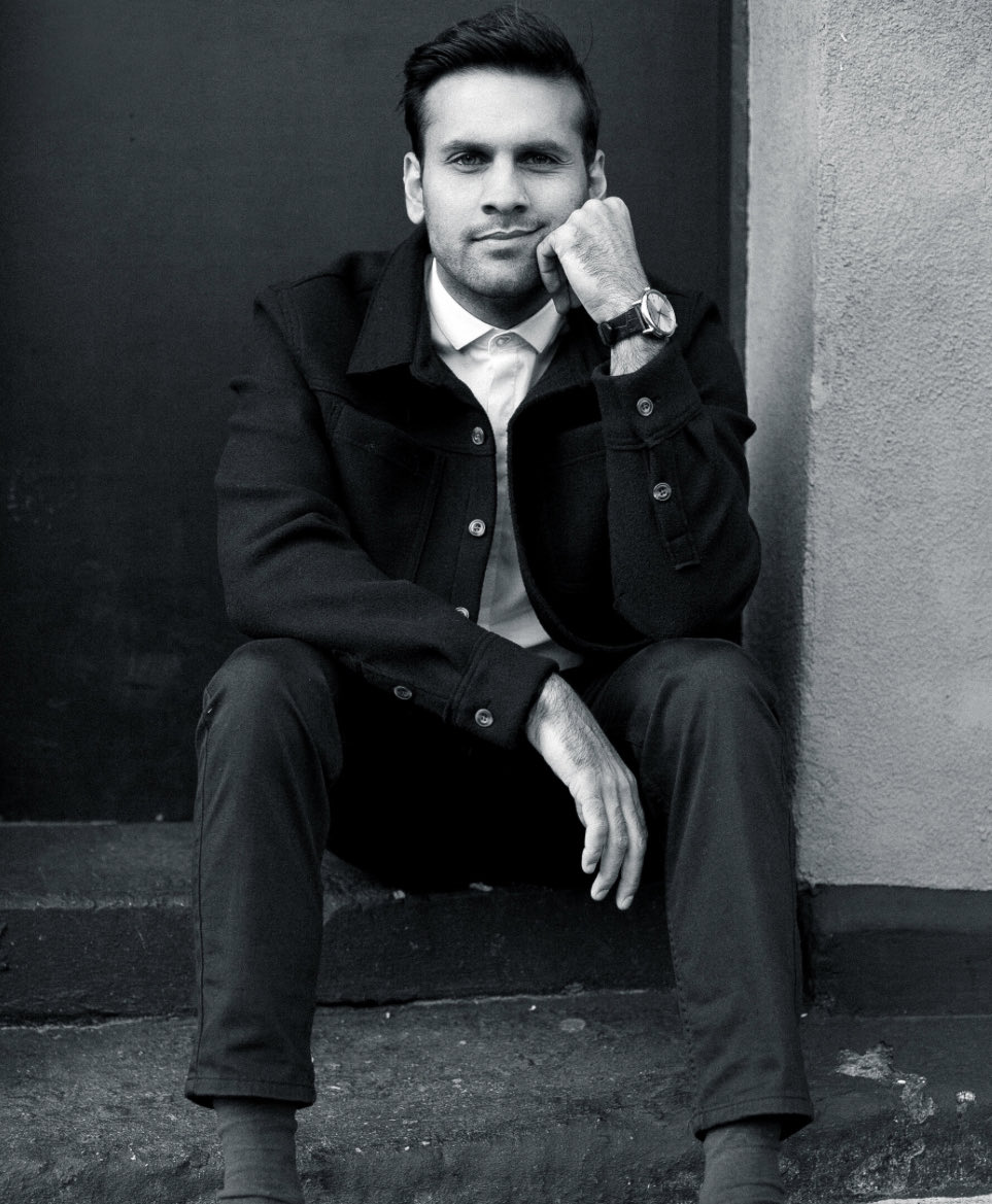 How does a young Asian man cope with caring when his uncle has dementia?  Film launch today with the fabulous ⁦<a href="/SaajRaja/">Saaj Raja</a>⁩ ⁦@Dementia_Trust⁩ ⁦<a href="/bbcsoutheast/">BBC South East</a>⁩ ⁦<a href="/CrawleyFilms/">Crawley films</a>⁩ ⁦<a href="/bbcasiannetwork/">BBC Asian Network</a>⁩ 
West Green community cinema today!