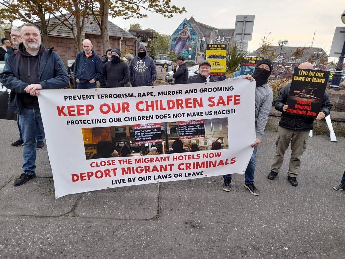 Vigilantefilly's tweet photo. Week 8 of protests against the illegal unvetted migrants being housed in a Hotel in Bangor County Down. 

A FOI to the local council revealed no planning application for change of use and no public consultation about the housing of unvetted migrants. 

The protestors, https://t.co/QqEJKWjxqH