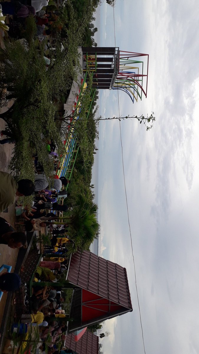 KakRasyid's tweet photo. Bukit Tawap Desa Pageebetoh Sumenep https://t.co/qLUlc9WD6y