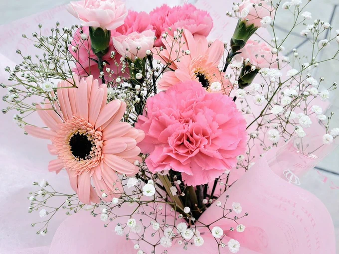毎年恒例 母の日の花束を買いに行ってきました