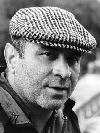 Remembering #BobHoskins who passed on this day 9 years ago.