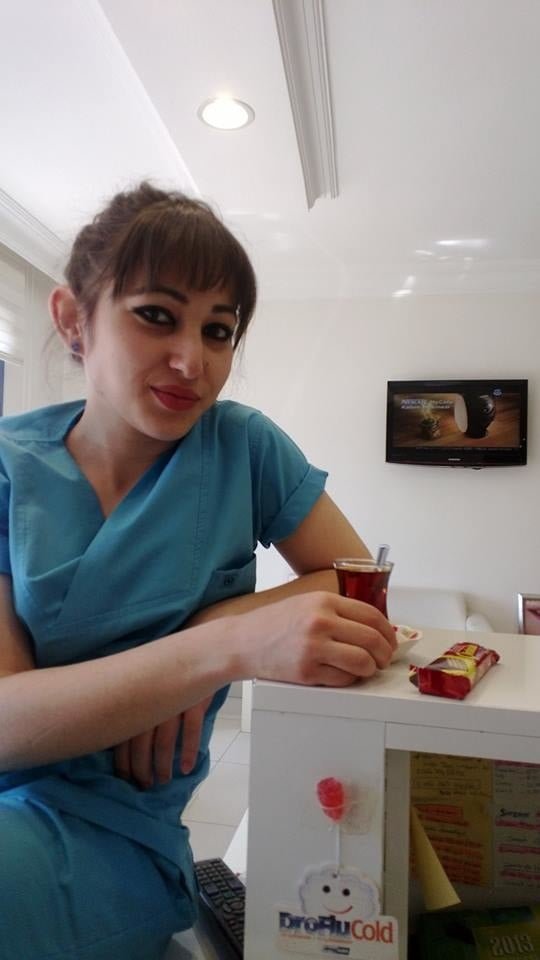 Günaydınn Evli ve gizli erkekler mesaj atsın biraz yaramazlık yapmak istiyorum 😛