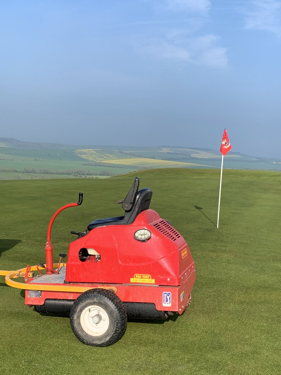Mark572509852's tweet image. Some mornings were just made for turf ironing 🥰 #weekendsetup #happyplace