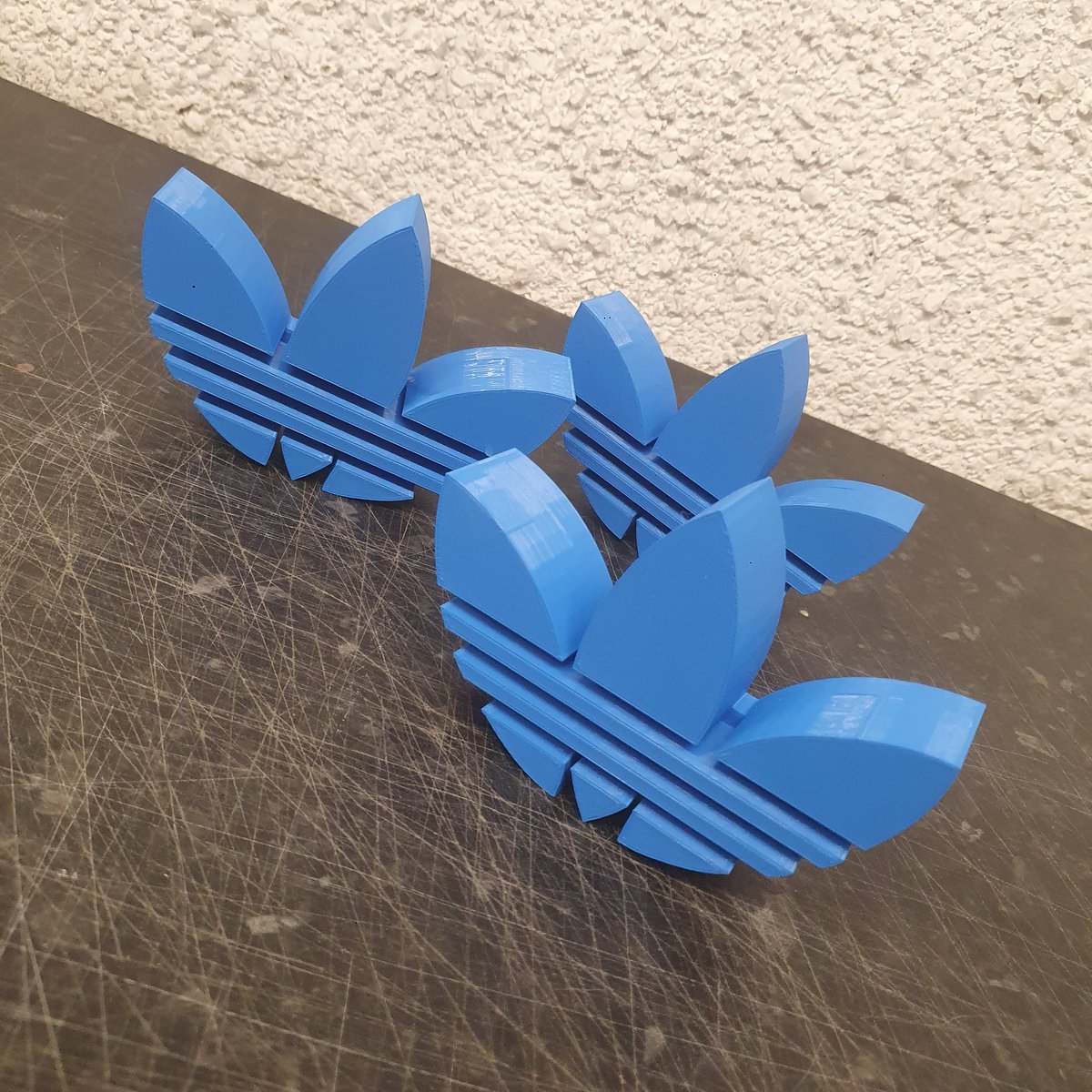 ⬇️ 3D PRINT GIVEAWAY ⬇️
WIN this 3D printed trefoil! Great little item for your displays! 
Simply....
1. Follow <a href="/TheBespokeBox/">The Bespoke Box Workshop</a>
2. TAG A FRIEND 
3. RETWEET

Winner announced Monday 1st May 3pm
Also available here in 2 sizes and 10 different colours 
thebespokeboxworkshop.co.uk/collections/3d…