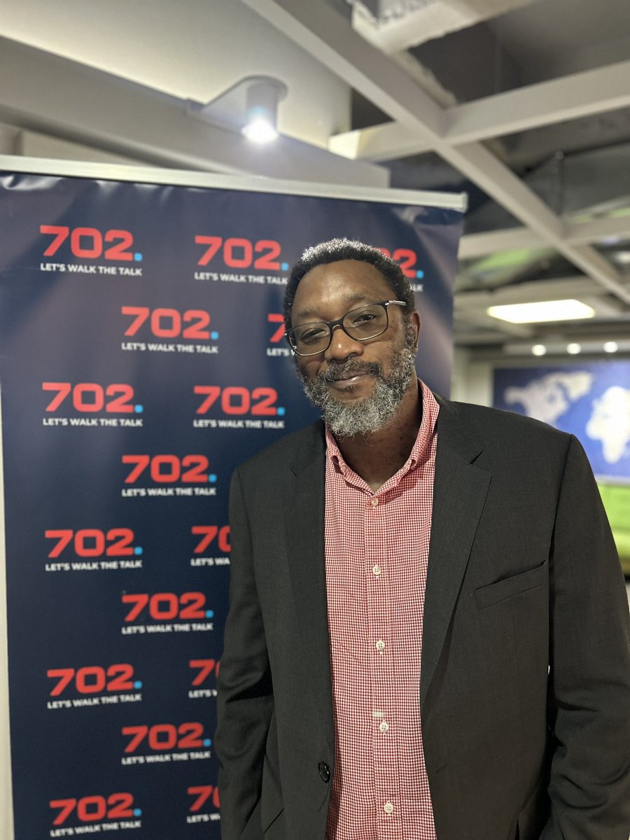 Getting ready for interview with <a href="/janedutton/">Jane Dutton</a> on <a href="/Radio702/">702</a>. It’s been 30 years but I still enjoy a good interview.