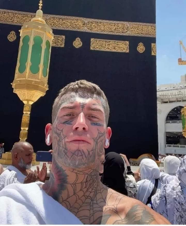 khalidsalmani1's tweet photo. Welcome to Islam my brother ❤️
 इस्लाम सब से खूबसूरत और मेहरबान मज़हब है .... अल्लाह सबको हिदायत दे.... अमीन https://t.co/m5BakphmJM