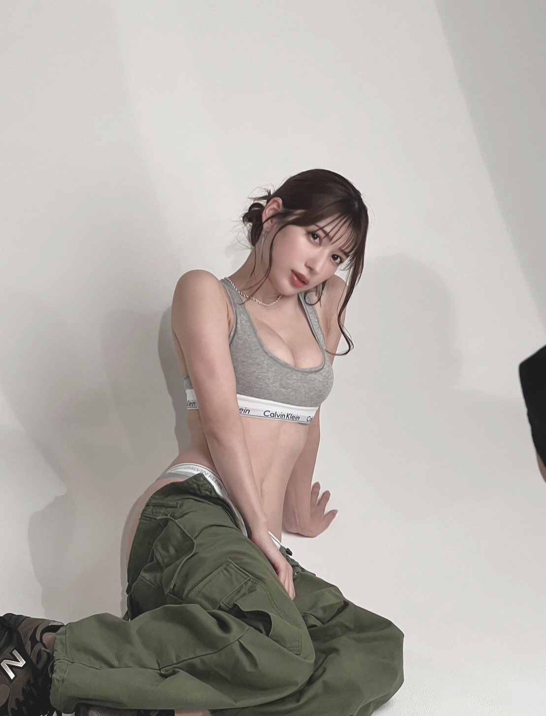 週刊プレイボーイx 雪平莉左 × KIKSTYOコラボTシャツ yukihirarisas7e.jpg