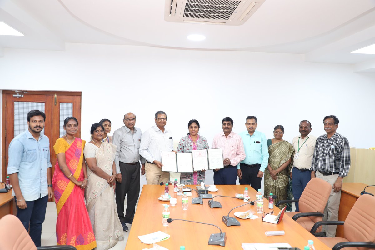 ACSEN_agri's tweet photo. Exciting news! #ACSEN Agriscience and TNAU have signed an MoU to advance scientific knowledge, undertake research projects, and develop high-performing crops for Indian markets. This partnership will drive innovation and provide sustainable farming solutions globally. #TNAU https://t.co/GZ78CNS1L8