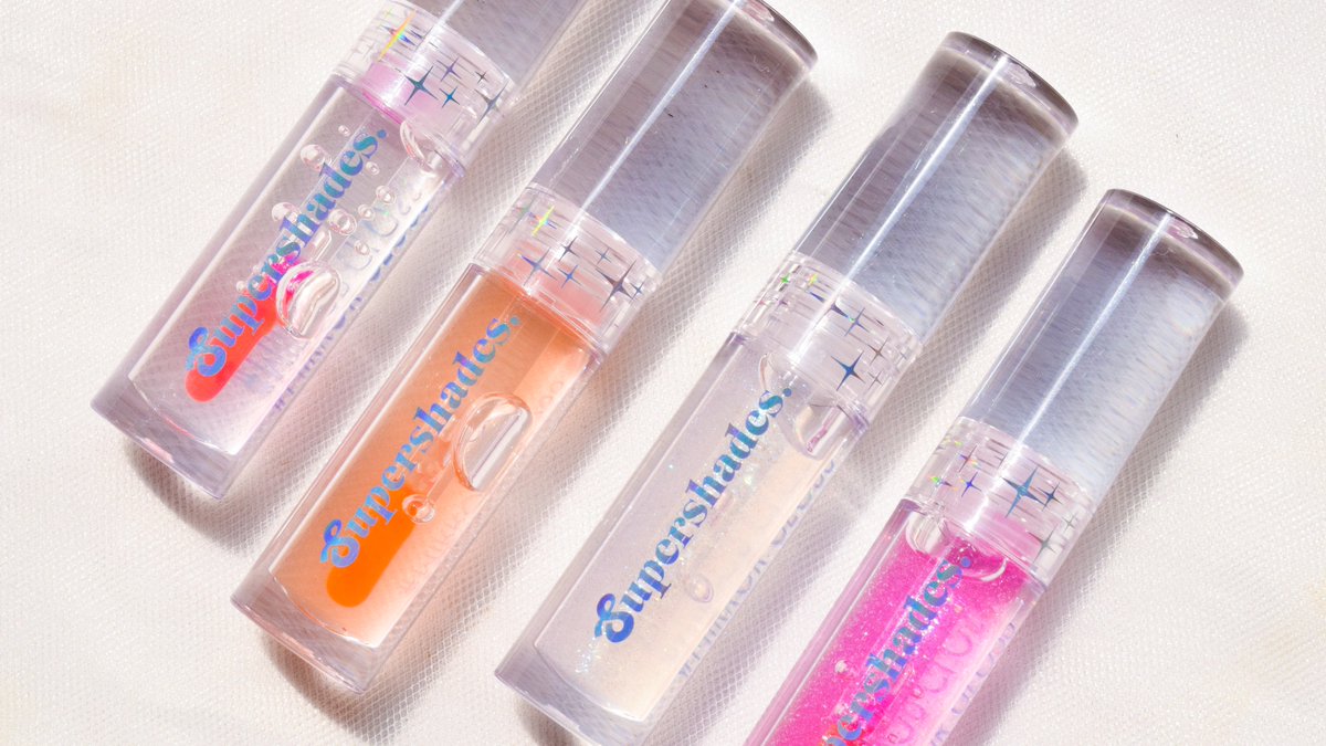 Siriperr's tweet photo. สวยฉ่ำไม่ไหวว ลิป #mirrorgloss ของ Supershades เปลี่ยนสีเปลี่ยนไปตามค่า pH แล้วตอนนี้ออกกลอสสีส้มมาเป็นเจ้าแรกเลย สีนัวธรรมชาติมาก ตอนทาให้ความรู้สึกเย็นๆ เห็นงี้ระหว่างวันถึงความกลอสจะหายไปบ้าง แต่สียังติดทนบนปากอยู่เลยแก เริ่ดตลอดกาล #ลิปกลอสเปลี่ยนสี #กลอสเปลี่ยนสี #ลิปกลอส https://t.co/y0xL0d2Xr6