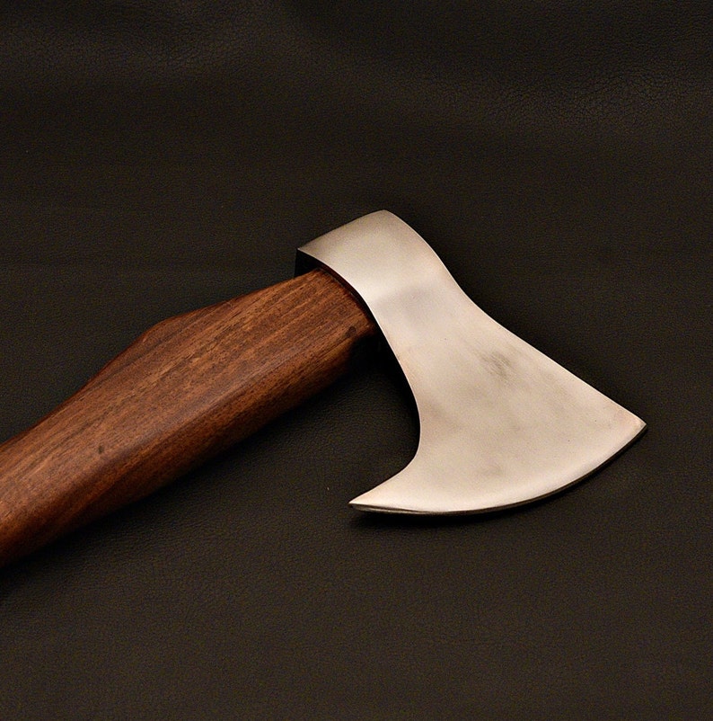 ShoponeOnline's tweet photo. Handmade &amp; Hand Forged 1095 Steel Tomahawk / Axe / Hatchet / SK Axe With Rose Wood

#axe #ax #umbanda #o #candombl #exu #ogum #oxum #umbandasagrada #candomble #orixas #f #orix #s #amor #bahia #pombagira #orixa #xango #oxossi #iemanja #knife #sarava #axethrowing #oxala #umbandista https://t.co/4QGSQi1jFS