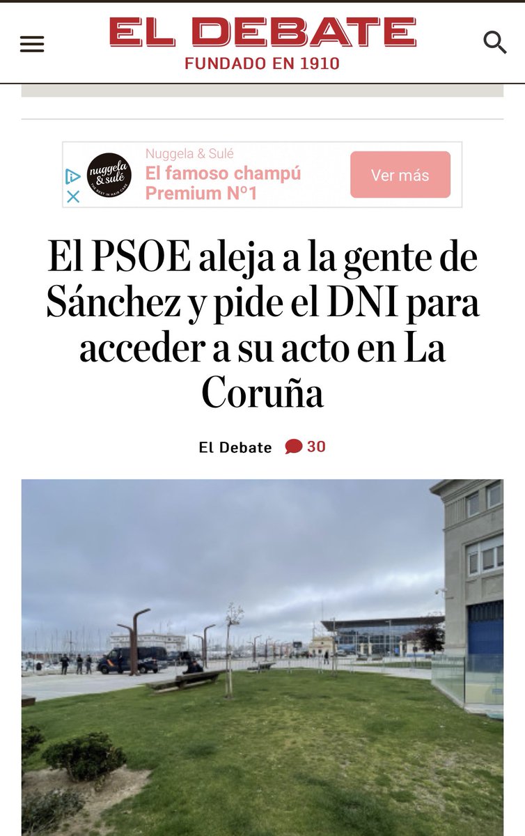 rosadiezglez's tweet photo. DNI para poder entrar en un mitin del @PSOE  al que @sanchezcastejon llega en Falcon. Y leyes para proteger a delincuentes de todo tipo y condición y a los okupas. Es la España del #CaudilloSánchez . https://t.co/F1F3vUGOMb