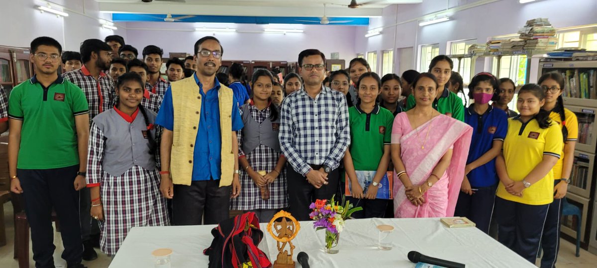 AmitavaRakshit3's tweet photo. #AgricultureisLife Dialogue with the KVians on a topic "From evolution to revolution in Agriculture: Indian story"
@KVS_HQ  @bhupro @directoragbhu @deanagbhu @mhrd_innovation https://t.co/tAxTgT0BDi