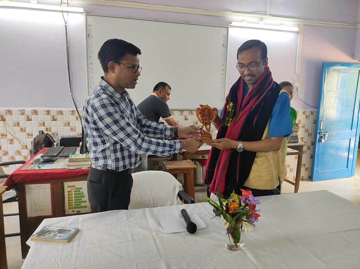 AmitavaRakshit3's tweet photo. #AgricultureisLife Dialogue with the KVians on a topic "From evolution to revolution in Agriculture: Indian story"
@KVS_HQ  @bhupro @directoragbhu @deanagbhu @mhrd_innovation https://t.co/tAxTgT0BDi