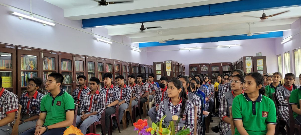 AmitavaRakshit3's tweet photo. #AgricultureisLife Dialogue with the KVians on a topic "From evolution to revolution in Agriculture: Indian story"
@KVS_HQ  @bhupro @directoragbhu @deanagbhu @mhrd_innovation https://t.co/tAxTgT0BDi