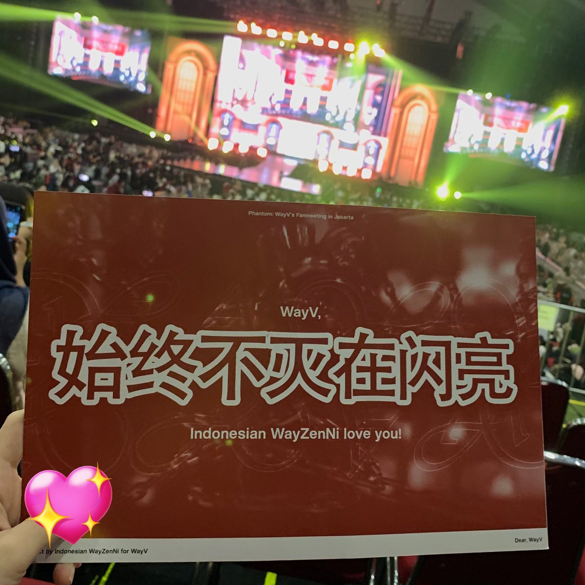 yangcindo's tweet photo. MEETING YANGYANG IN LESS THAB ONE HOUR

 #WayVKetemuWayZenNi
#WayV_Phantom_in_JAKARTA https://t.co/jD1r8o8Zjq