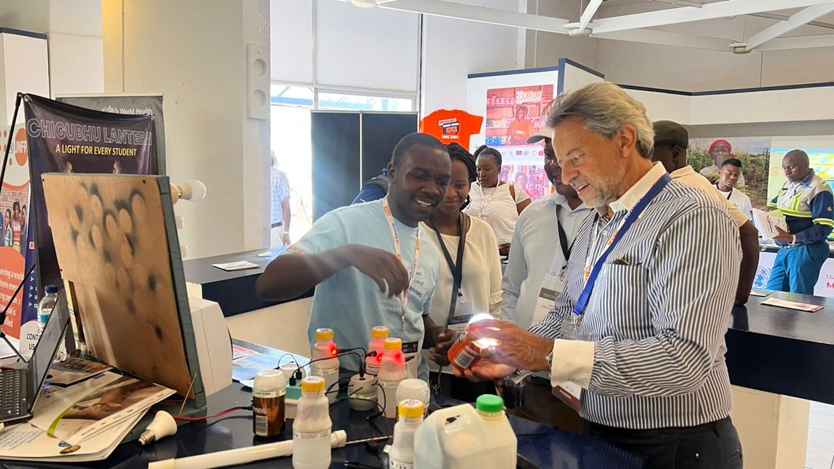 ZambeziArk's tweet photo. Today we close off our exhibition at @ZITF .We would like to thank @UNICEFZIMBABWE ,  and @GenUnlimited_ for the continued support.
We had a chance to show case our products .
@TajudeenOyewale @UNICEFZIMBABWE
@GenUnlimited_ https://t.co/QGMWW3Zlj7