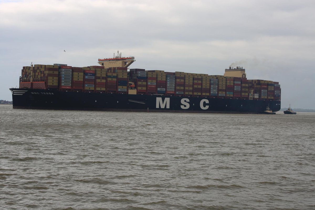 UK_Shipspotter's tweet photo. More pictures, videos on Facebook
Over 600+ posts a month, 620+ members and growing.
https://t.co/HIfZhSFKWA
#felixstowe #landguard #harwich #ipswich #mistley #mistleyquay #ships #ports #docks #shipspotting #coastalshipping #svitzer #containership
Picture Credit: #RonCartwright https://t.co/a7ixAZ39SJ