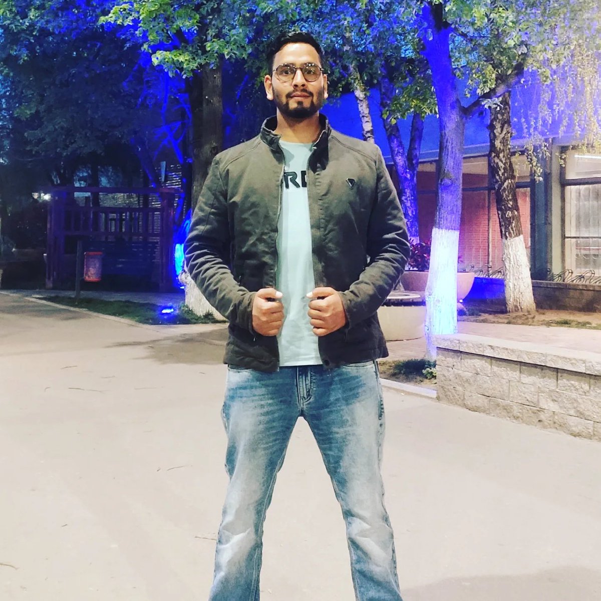 ZarafitK's tweet photo. #NewProfilePic https://t.co/WLiRAOQRf3