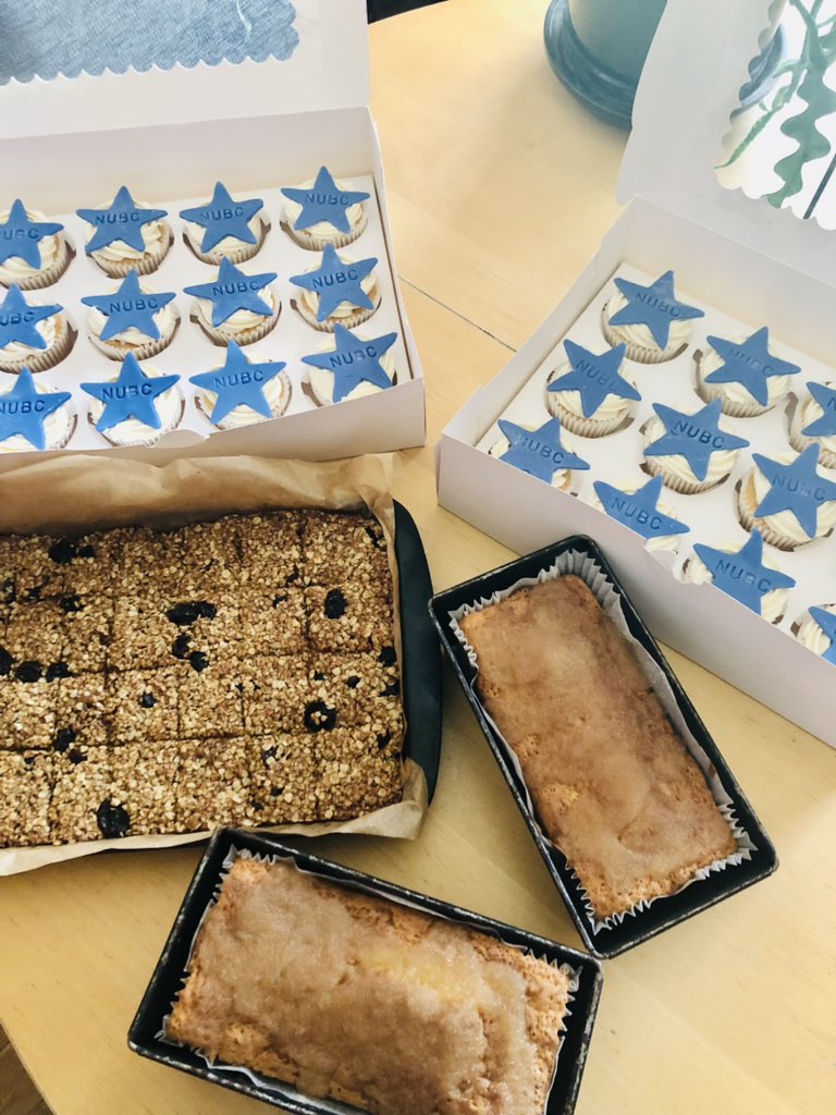 JenniferLamboll's tweet photo. Water, rowers & cake. Itโs going to be a good day. #NUBC #BUCS #Fresher #HowayBlueStar #RowingMum ๐๐พ https://t.co/zObYytS7Ch