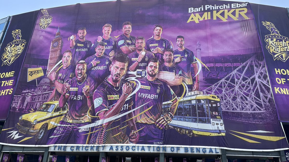 modsteroz's tweet photo. Saturday afternoon in "The City of Joy" #Kolkata #India working on the mighty #CrewC First of a double header! @IPL #CRICKET #KKRvGT Commentators π @MarkHoward03 @kartikmurali @HaydosTweets @DarenGanga @sanjaymanjrekar #IPL2023 @KKRiders @gujarat_titans #Iconic #EdenGardens can #RinkuSingh do it again? 6's π