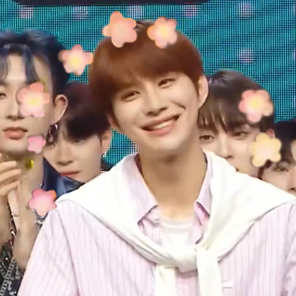 나노 (@puppyjvv) on Twitter photo 