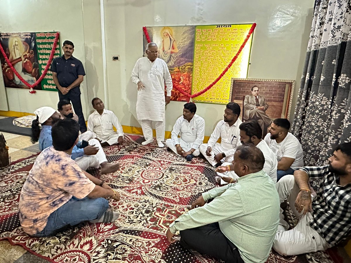 RamGejja's tweet photo. ਭਾਰਤੀ ਜਨਤਾ ਪਾਰਟੀ ਤੋਂ ਜਲੰਧਰ ਜ਼ਿਮਨੀ ਚੋਣ ਦੇ ਉਮੀਦਵਾਰ ਸ ਇੰਦਰ ਇਕਬਾਲ ਸਿੰਘ ਅਟਵਾਲ ਜੀ ਦੇ ਹੱਕ ਵਿੱਚ ਜਲੰਧਰ ਲੋਕ ਸਭਾ ਅਧੀਨ ਪੈਂਦੇ ਭਗਵਾਨ ਵਾਲਮੀਕਿ ਮੰਦਿਰ ਕਰਤਾਰਪੁਰ ਪਹੁਚ ਕੇ ਚੋਣ ਪ੍ਰਚਾਰ ਕੀਤਾ ਅਤੇ ਭਗਵਾਨ ਵਾਲਮੀਕਿ ਮੰਦਿਰ ਨਤਮਸਤਕ ਹੋਏ ਅਤੇ ਭਾਰਤੀ ਜਨਤਾ ਪਾਰਟੀ ਨੂੰ ਵੋਟ ਪਾਉਣ ਦੀ ਅਪੀਲ ਕੀਤੀ। https://t.co/MpMIebWf4W