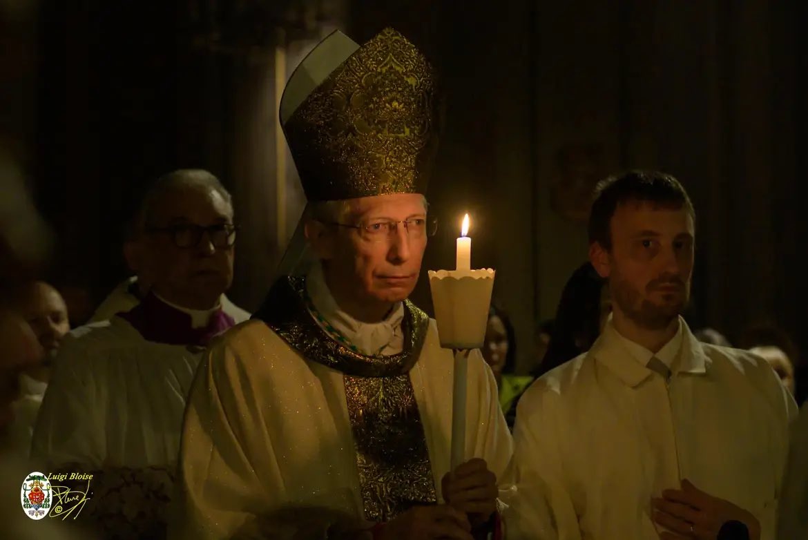 amicimonsmarini's tweet photo. Siamo invitati a guardare la nostra vita considerando che la Provvidenza di Dio ha in mano tutto. E quello che a volte a noi sembra male, in realtà, nasconde un disegno di Dio che prende forma un poco alla volta, ma fedelmente. https://t.co/sAP5taXkRL