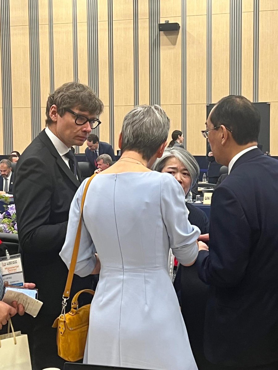 tlamanauskas's tweet photo. Great exchanges w/ France🇫🇷Min @jnbarrot, @EU_Commission🇪🇺EVP @vestager, @MIC_JAPAN🇯🇵Min Takeaki, @kemkominfo🇮🇩SG Tayyiba +@WorldBank VP @GuangzheChen on the sidelines of @G7 #Digital+#Tech Ministers meeting
#DigitalDevelopment #LeaveNoOneOffline #ClimateAction #FurtherTogether https://t.co/BGUtmH93nd
