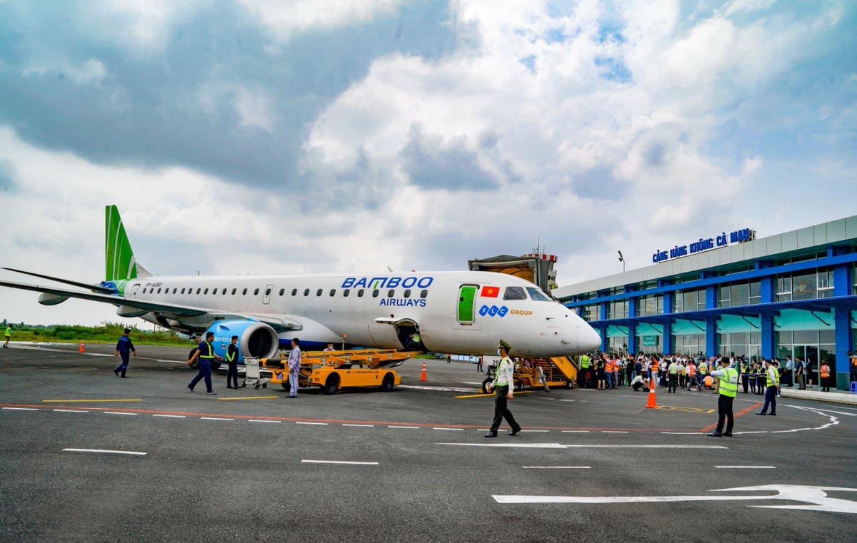 bamboo_airways's tweet photo. BAMBOO AIRWAYS OFFICIALLY LAUNCHES ITS HISTORY FLIGHT ROUTE HANOI - CA MAU ✈️
#BambooAirways #Fly_Bamboo #More_than_just_a_flight https://t.co/h6p8WMjhgA