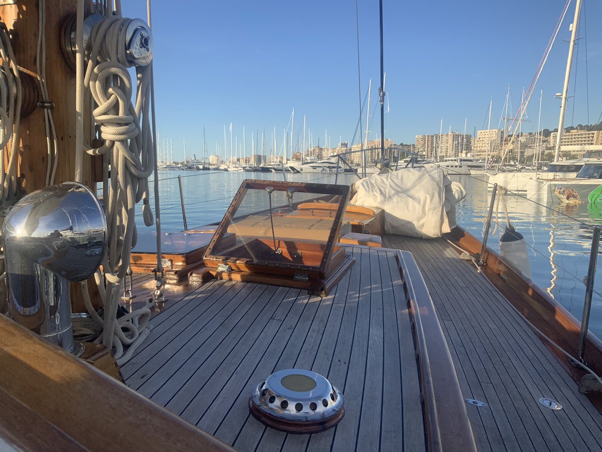 TMC_Marine's tweet image. 1,649ft of boats filmed, 27 miles walked, 9 French sticks eaten and 2 blisters! The Marine Channel team are at the Palma International Boat Show having fun! #PIBS
#PIBS23 #Palmainternationalboatshow #princessyachts #aquila