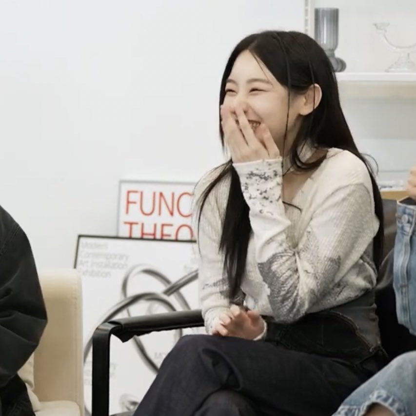 바부꼬양이처럼웃어..🥹