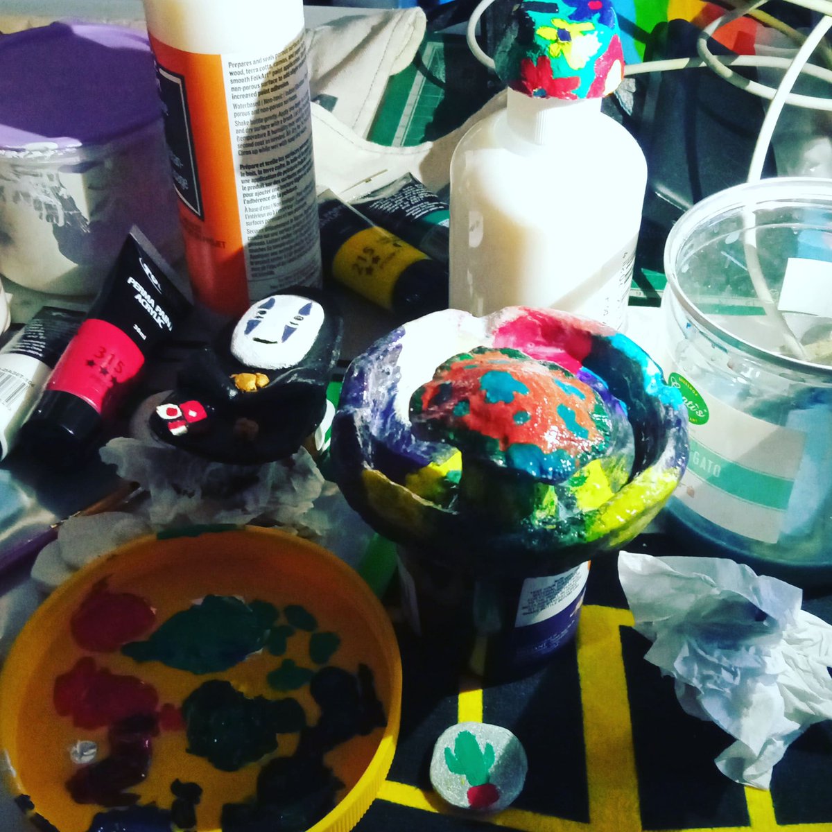 siremto's tweet photo. One step at a time. Breath. 

I tried making random things and I liked how it looks. Tried using FolkArt All purpose sealer for air dry clay projects.

Sorry for the mess. It's a small space. https://t.co/ApB3PLWNWv
